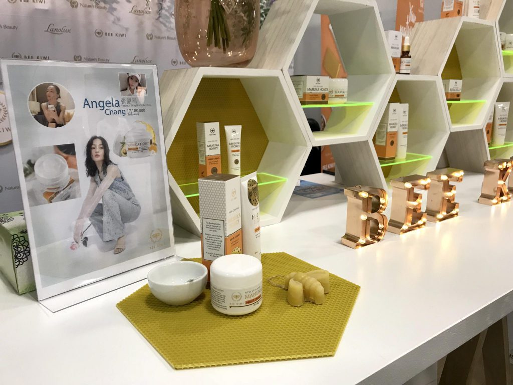 bee kiwi products with angela chang at lifestyle expo 2018 in auckland